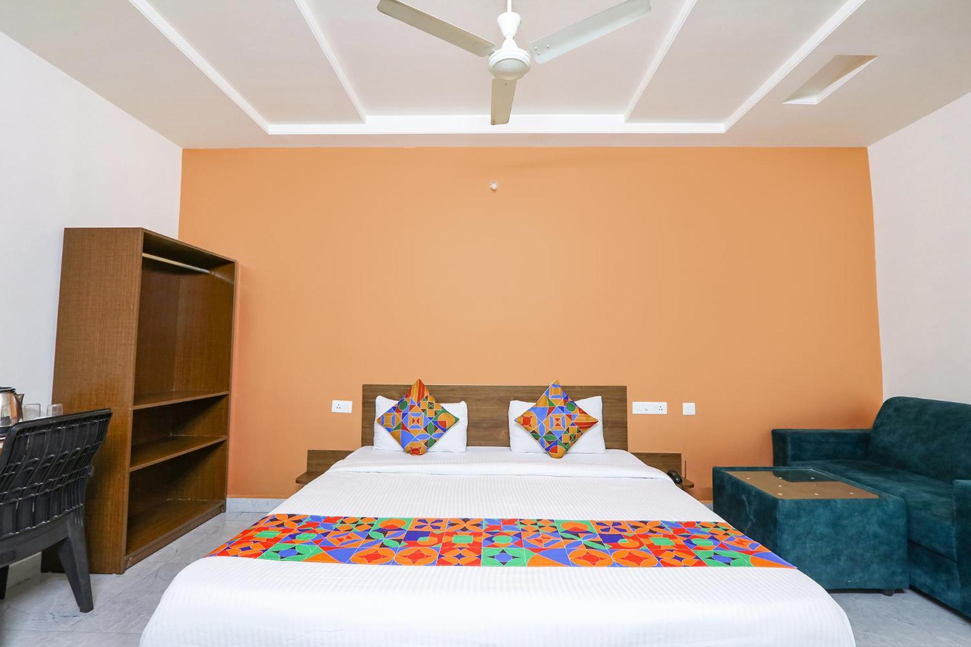 Fabhotel Golden Hitech - Nr Hitech City Haiderabad Buitenkant foto