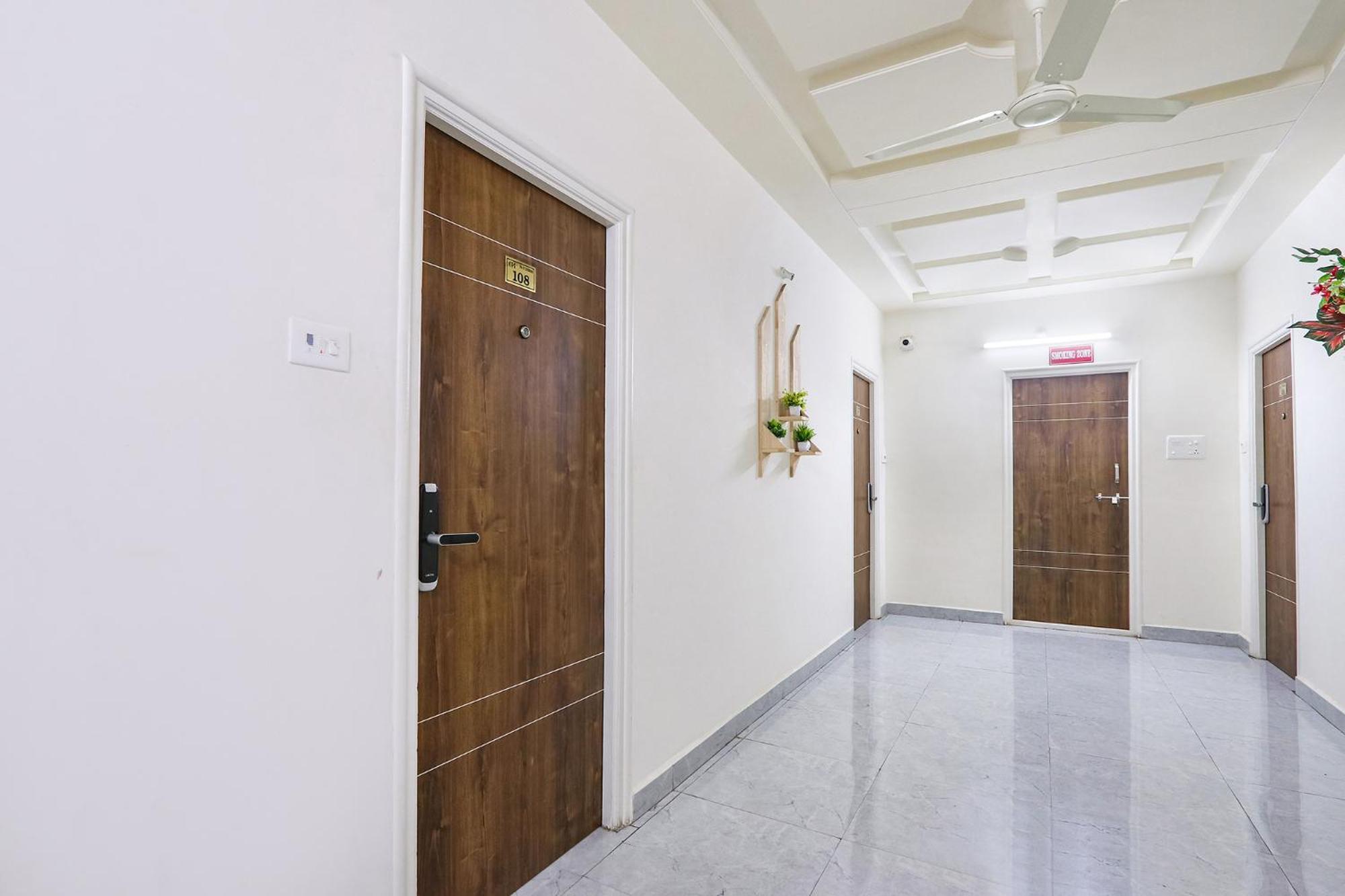 Fabhotel Golden Hitech - Nr Hitech City Haiderabad Buitenkant foto